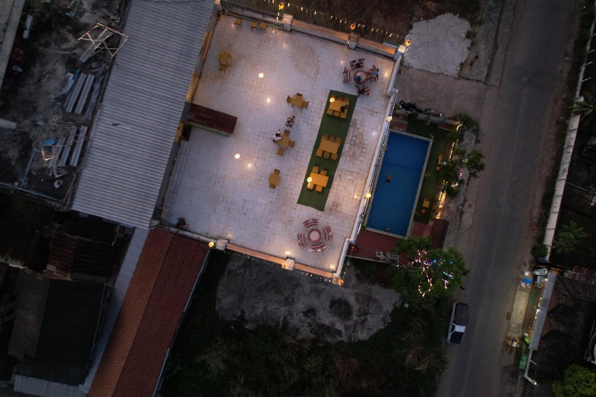 Annecy Hotel Vang Vieng Luaran gambar