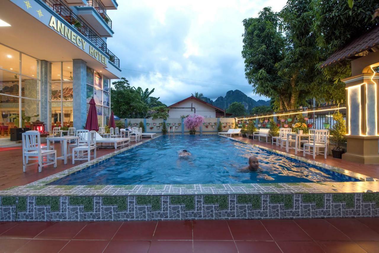 Annecy Hotel Vang Vieng Luaran gambar