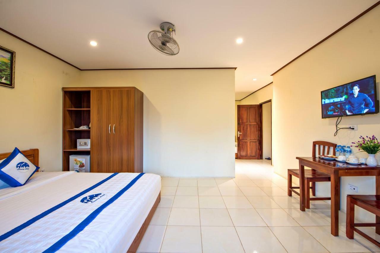 Annecy Hotel Vang Vieng Luaran gambar