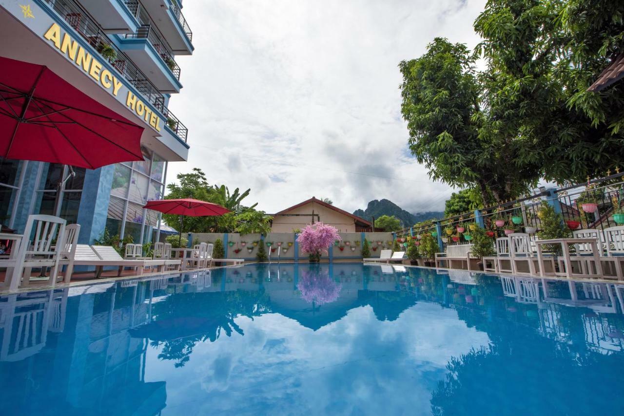 Annecy Hotel Vang Vieng Luaran gambar