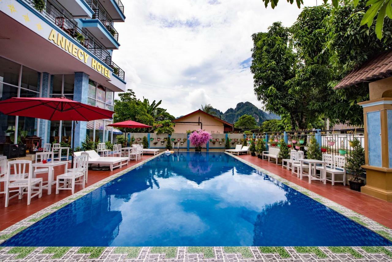 Annecy Hotel Vang Vieng Luaran gambar