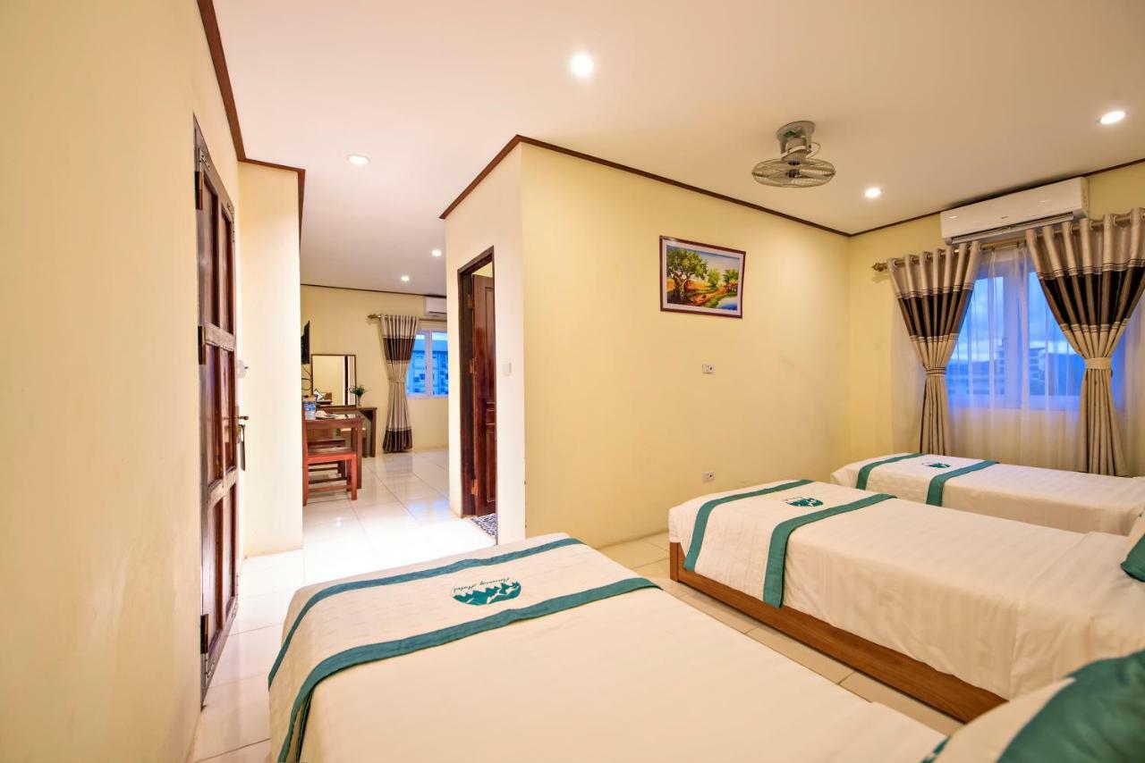 Annecy Hotel Vang Vieng Luaran gambar
