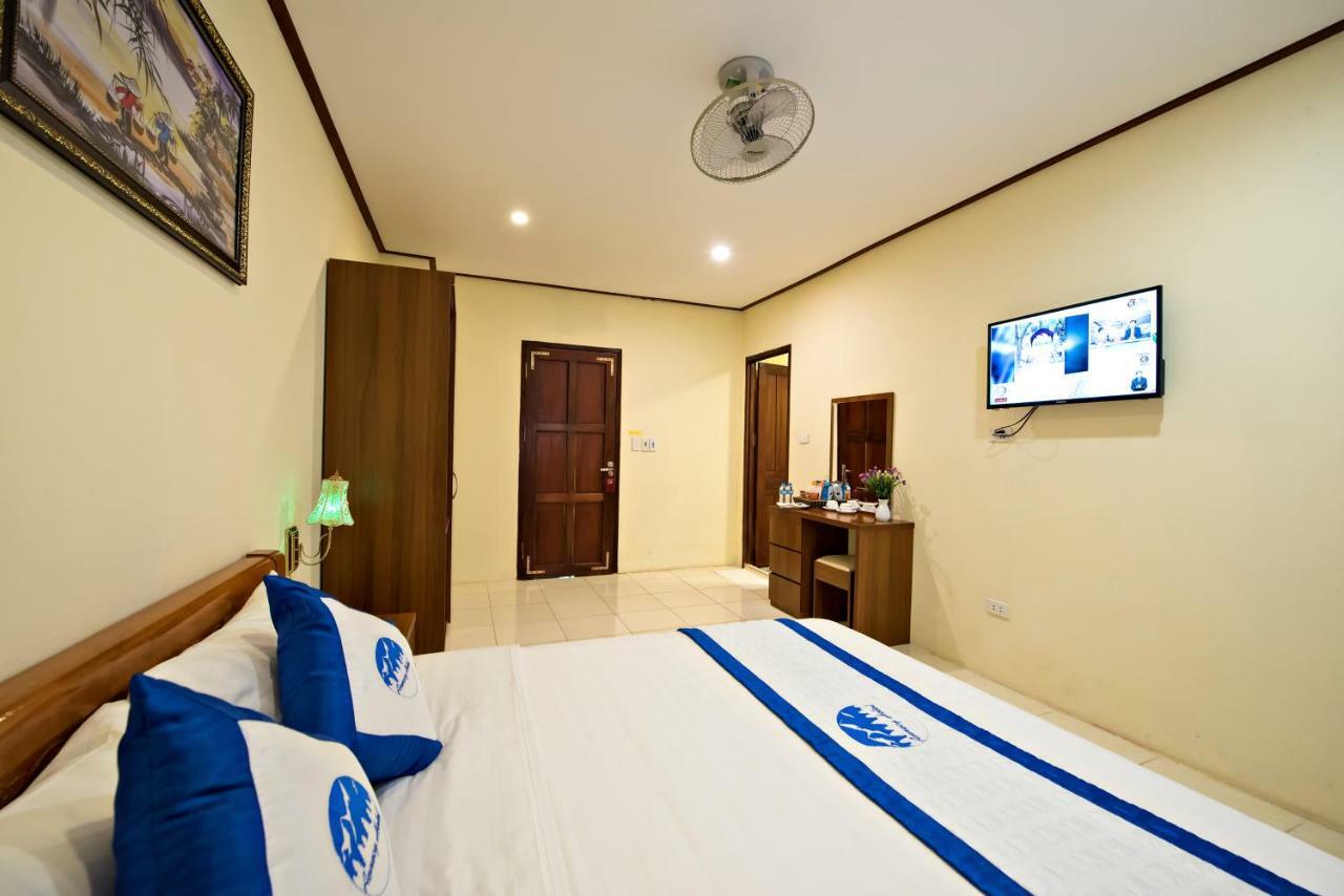Annecy Hotel Vang Vieng Luaran gambar