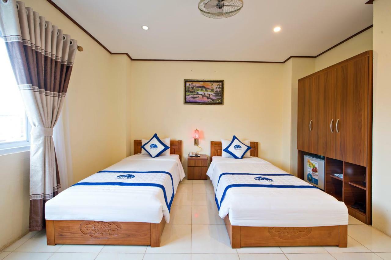 Annecy Hotel Vang Vieng Luaran gambar