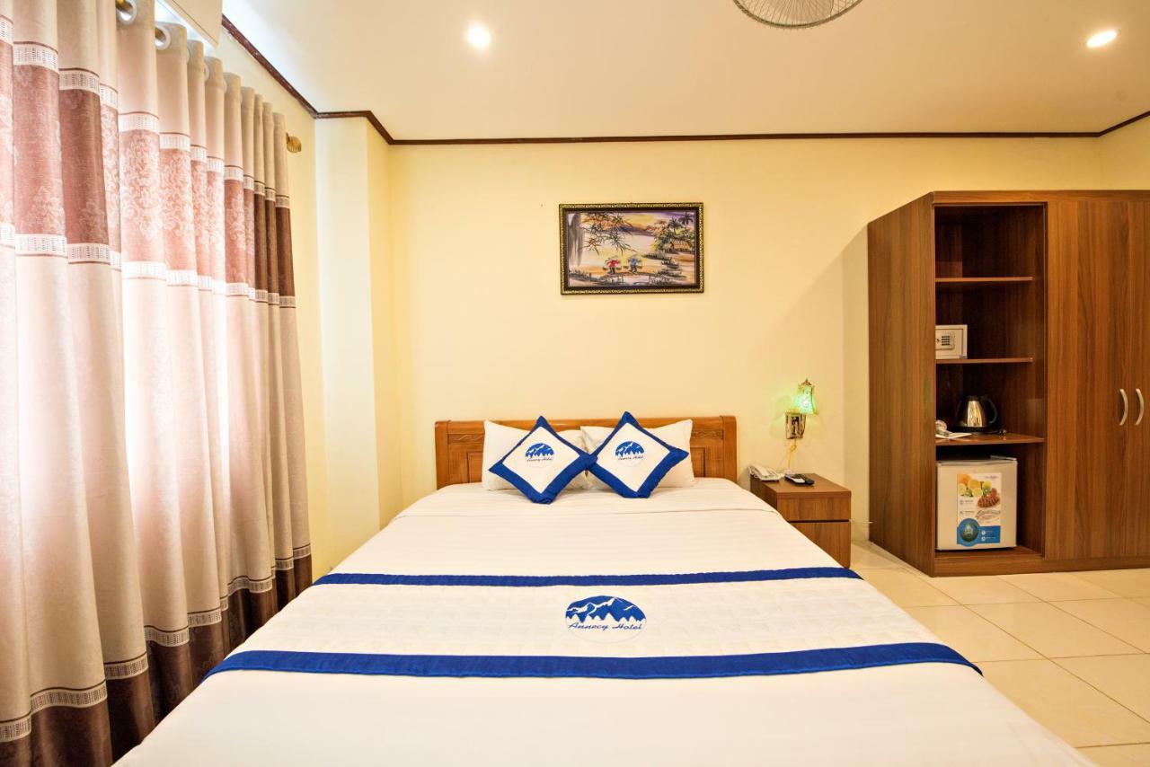 Annecy Hotel Vang Vieng Luaran gambar